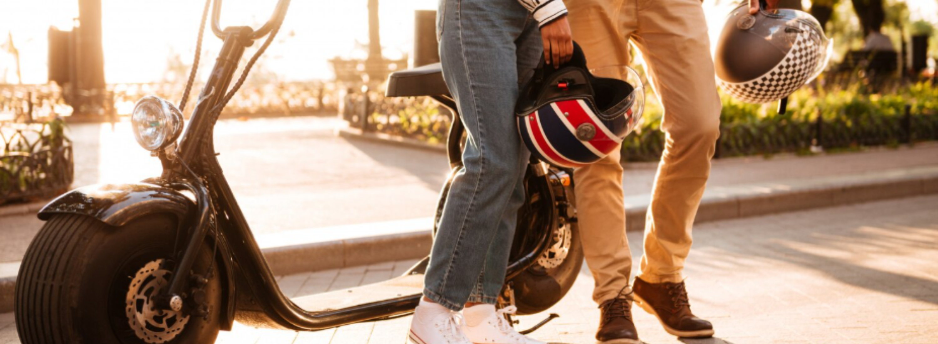 5thWheel Electric Scooters Review: The Best Commuter Ride for 2024?